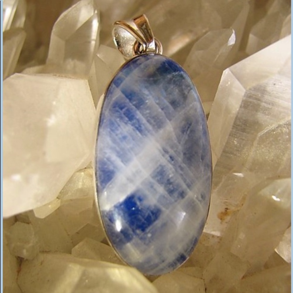 🔹 Moonstone set in sterling silver pendant 🔹